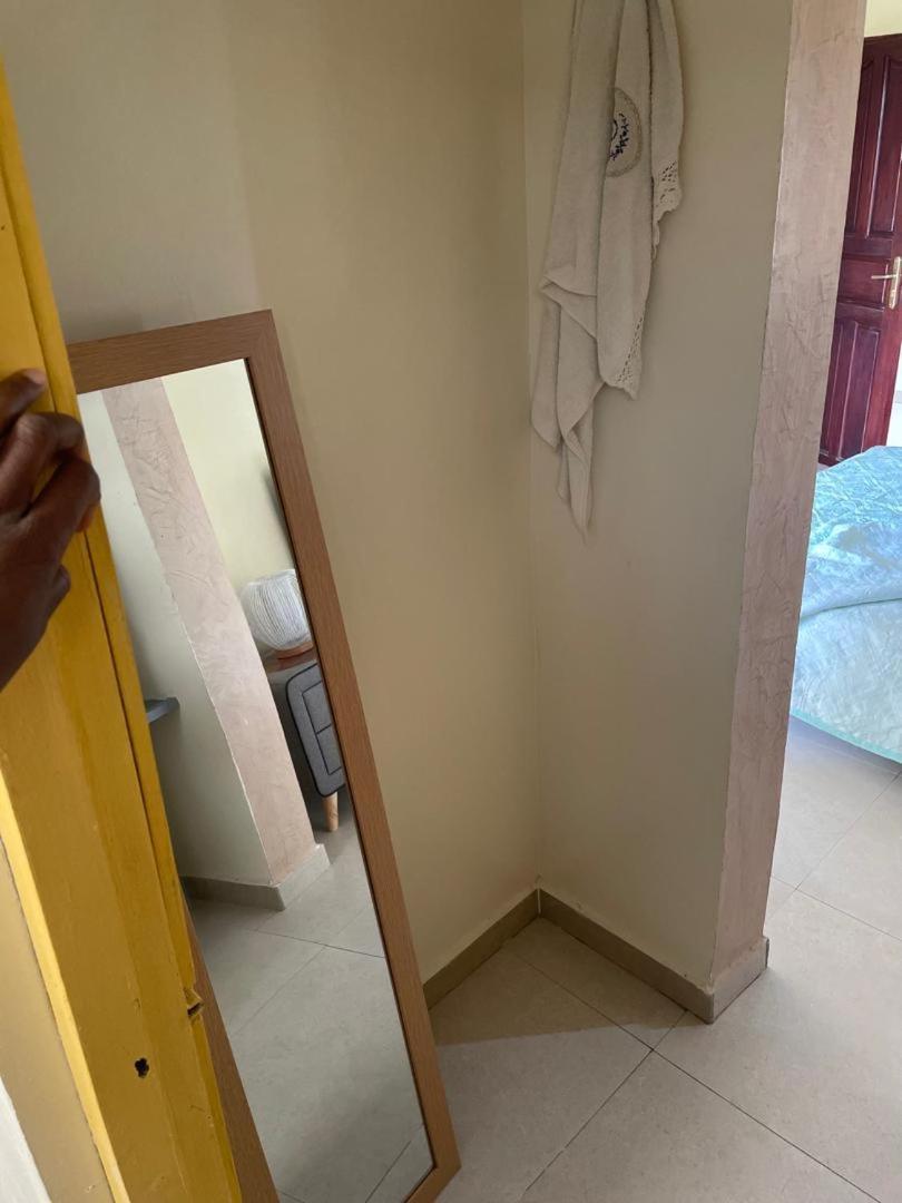Keur Manga Apartment Somone Bilik gambar